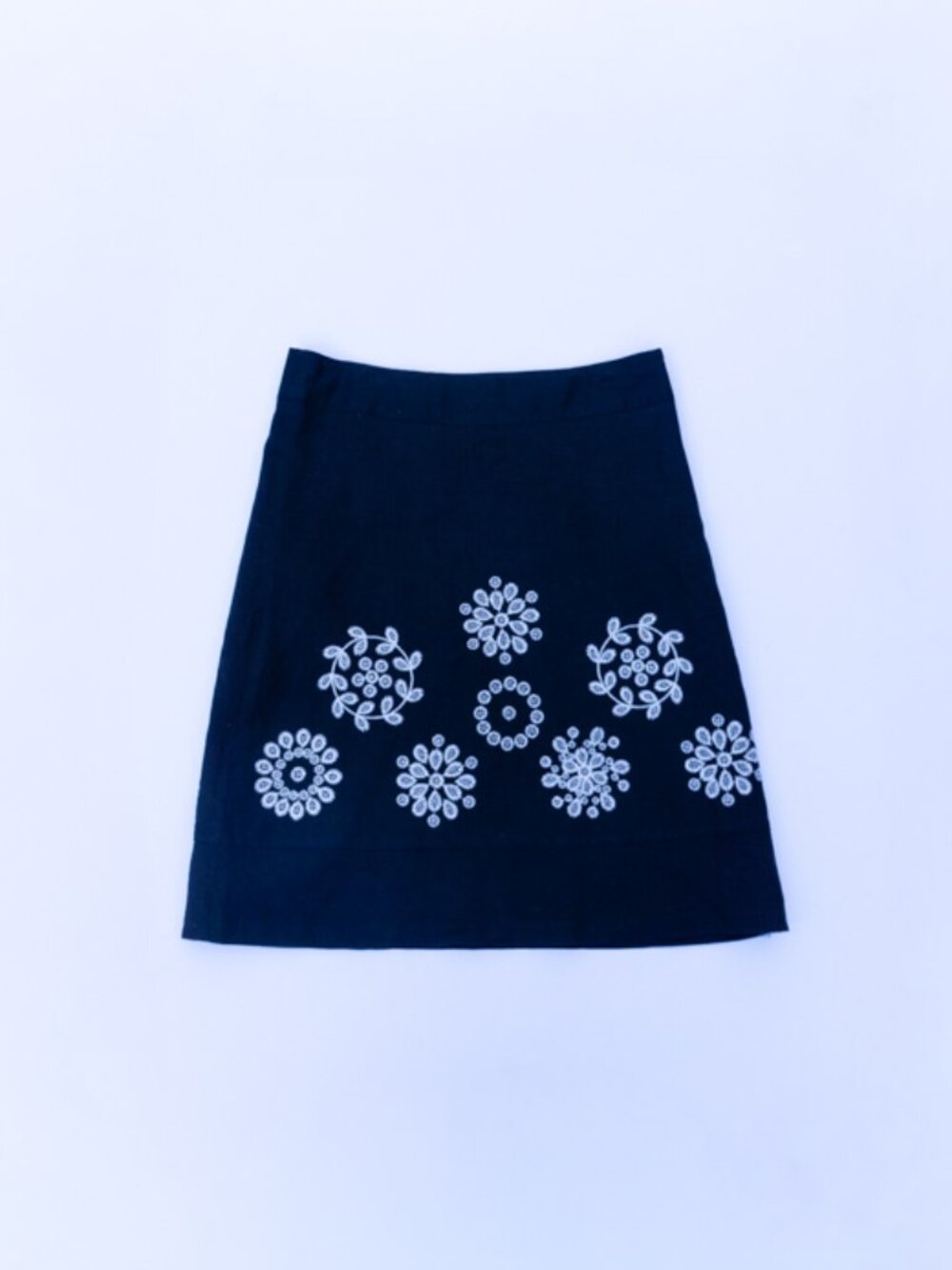 EUC Vintage Black Linen Embroidered Skirt Floral Geometric 8 Lined Coastal Y2K